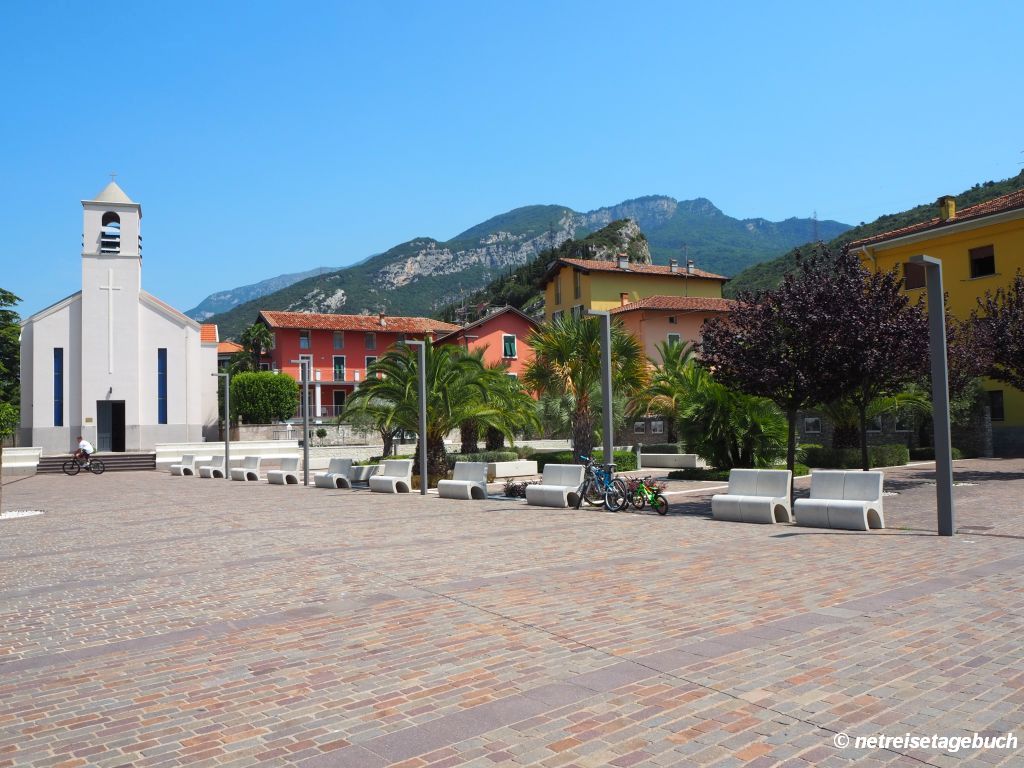 Piazzetta Hans Lietzmann in Torbole