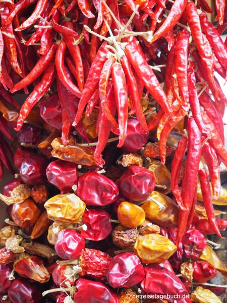 Gewürze auf dem Wochenmarkt in Sineu