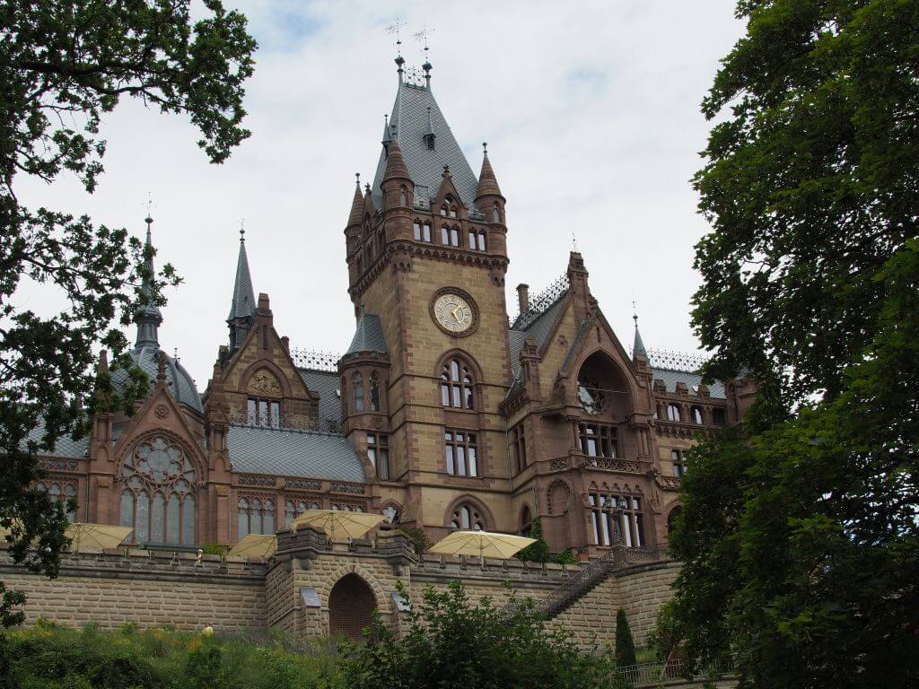 Rückseite von Schloss Drachenburg