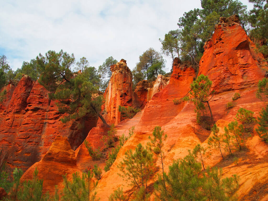 Roussillon Ockerfelsen