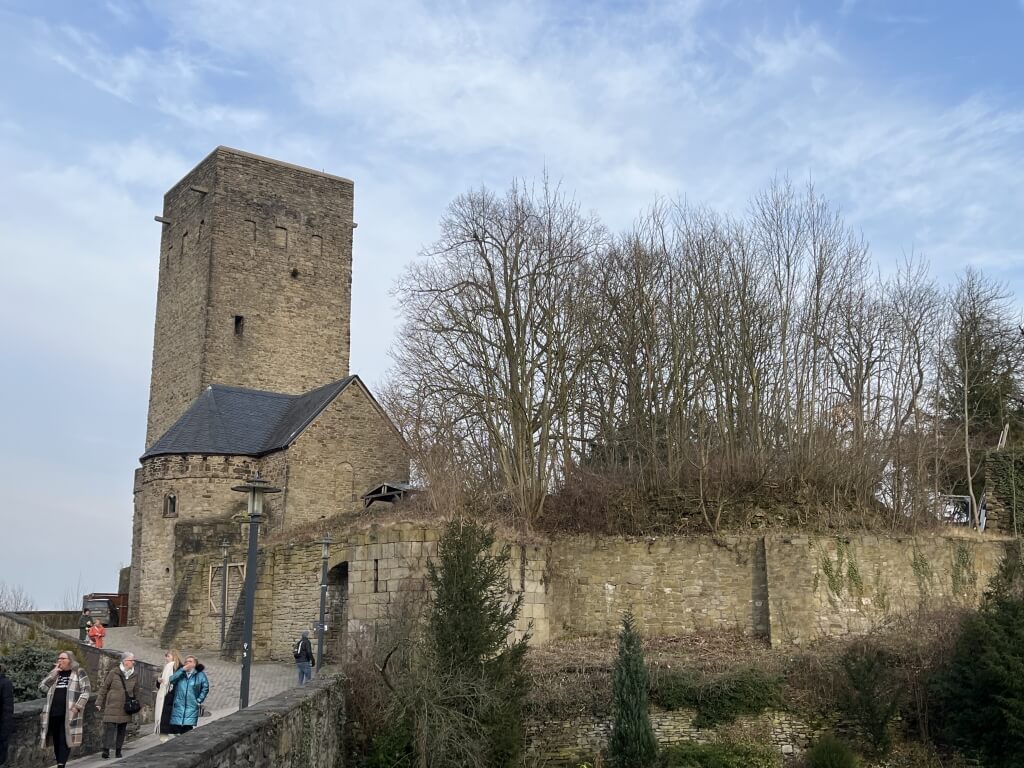 Idyllisch vom Haus Kemnade zur Burg Blankenstein Hattingen wandern
